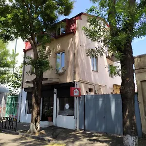 Rose House Хостел